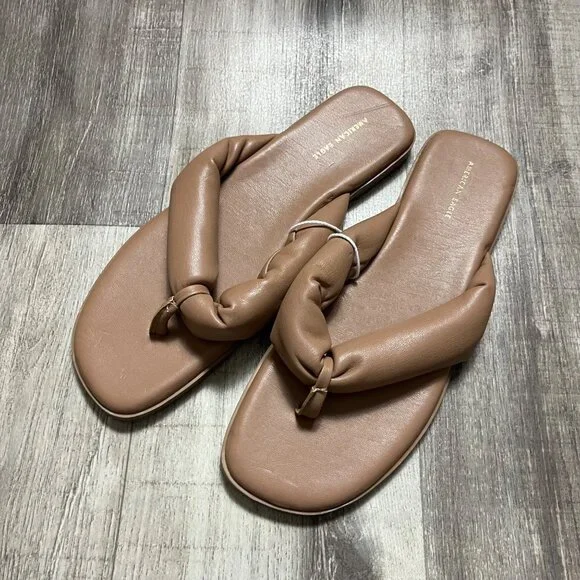 American Eagle Puffer Strap Flat Thong Sandals Brown NWT Women's Size 10 - Picture 2 of 7